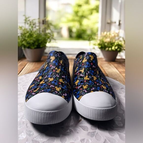 NATIVE Shoes Disney Parks Mickey Mouse UNISEX Adult Mens 12 Womens 14 - Picture 3 of 16